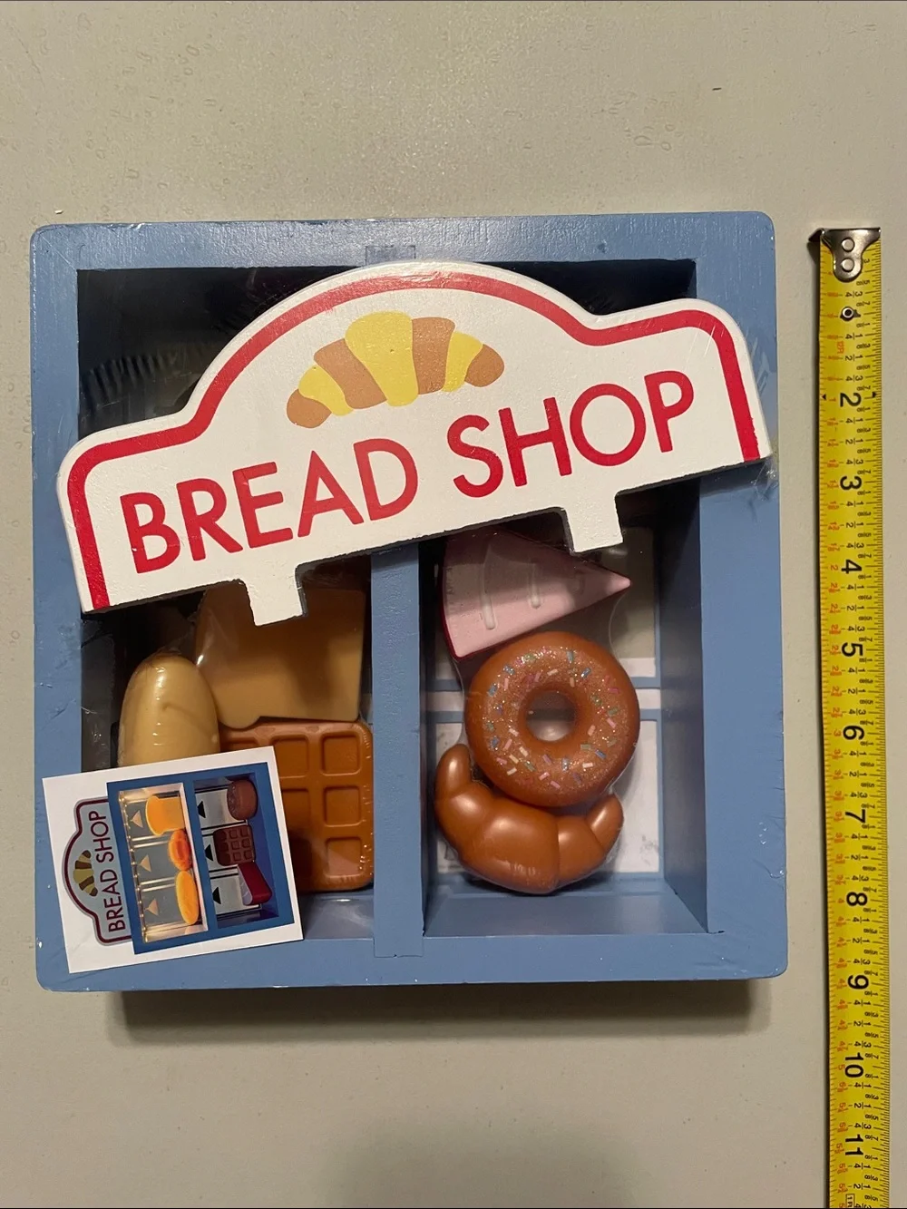 Wooden Bread Shop Playset w/pretend plastic toys New